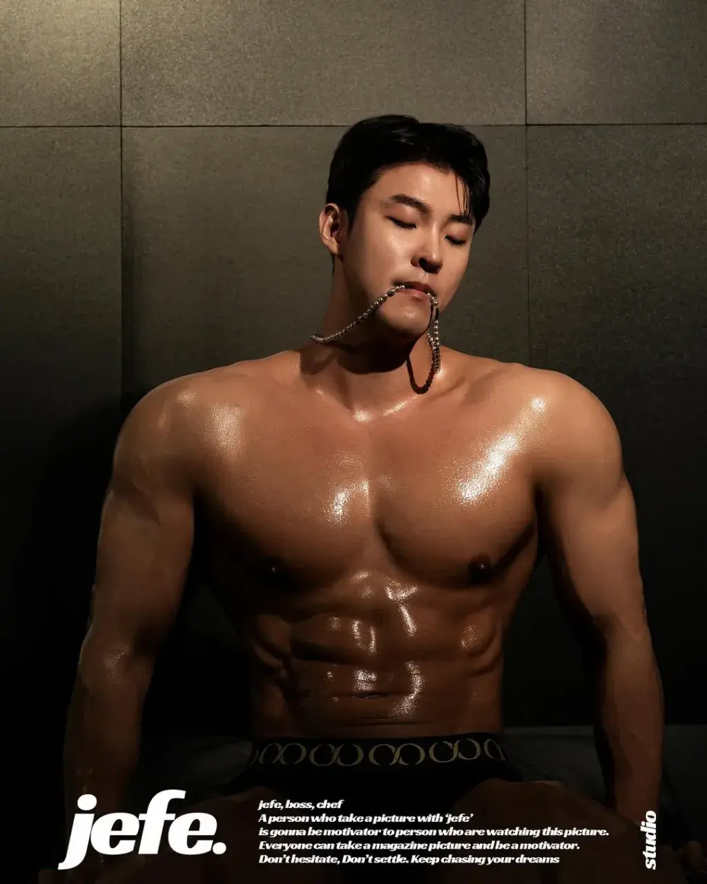 หนุ่มเกาหลีงานดี มีวาร์ป ( IG : kinggym_187 )