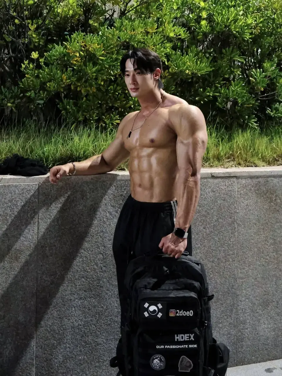 หนุ่มเกาหลีงานดี มีวาร์ป ( IG : 2doe0 )