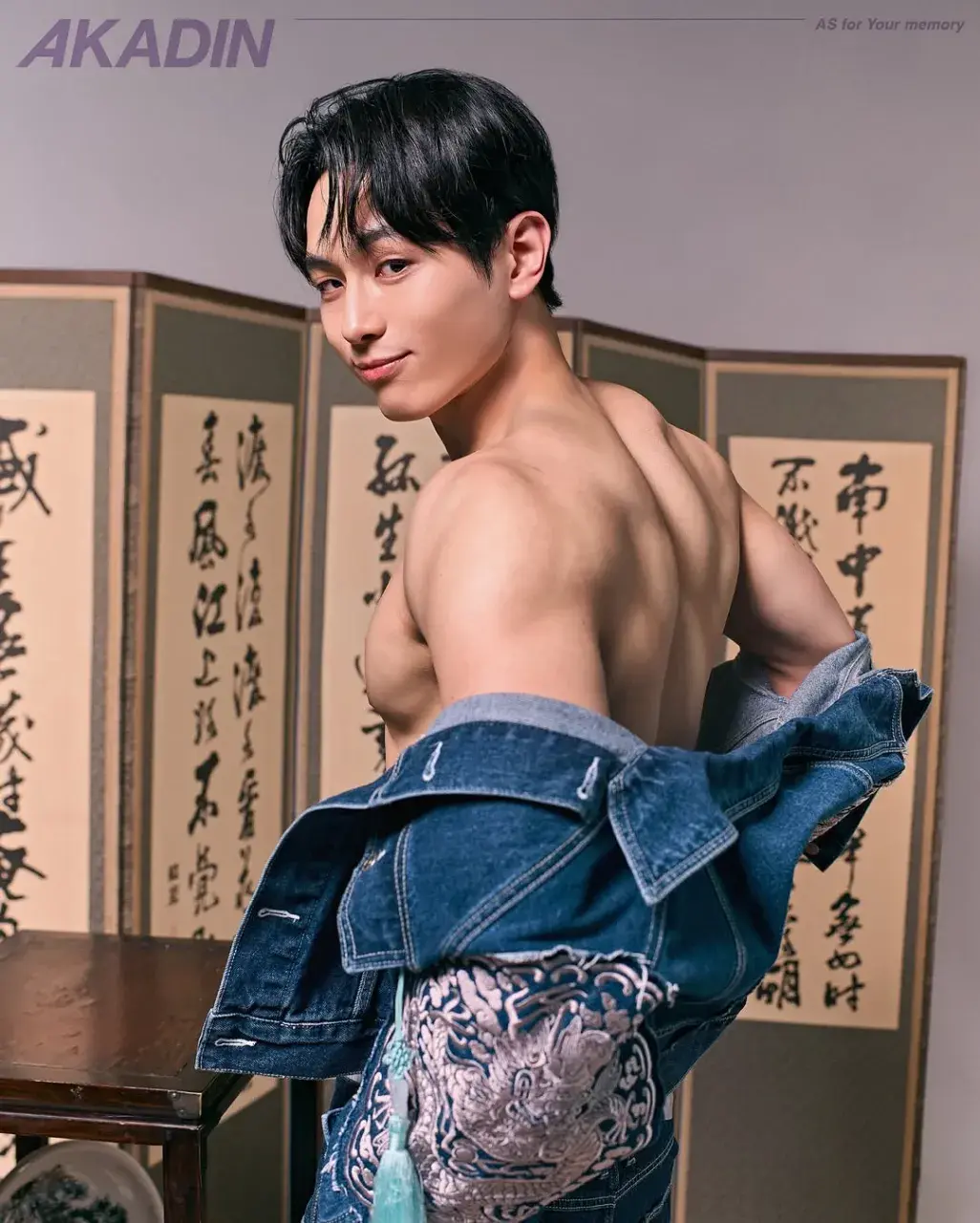 หนุ่มเกาหลีงานดี มีวาร์ป ( IG : 93_samdol )