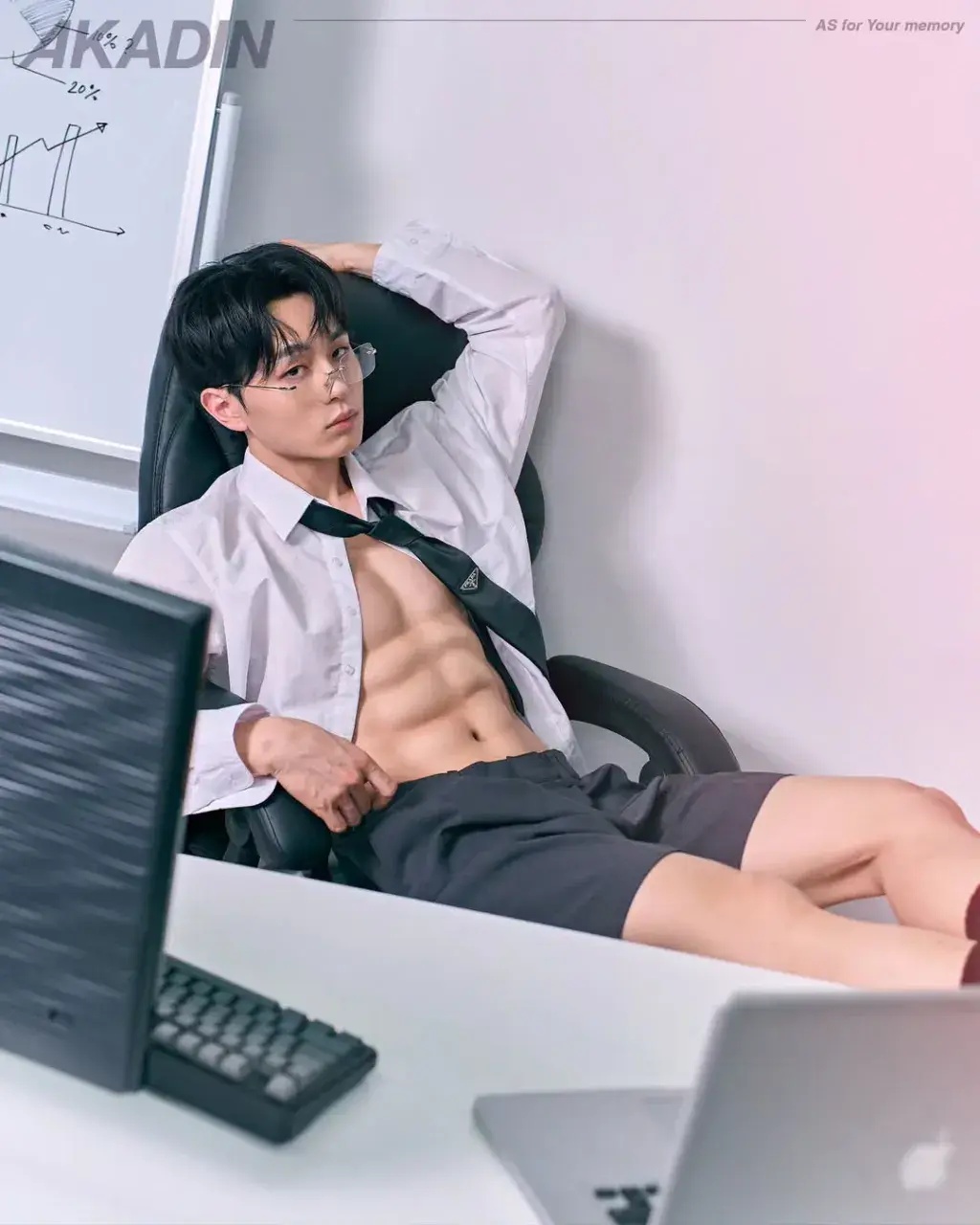 หนุ่มเกาหลีงานดี มีวาร์ป ( IG : 93_samdol )