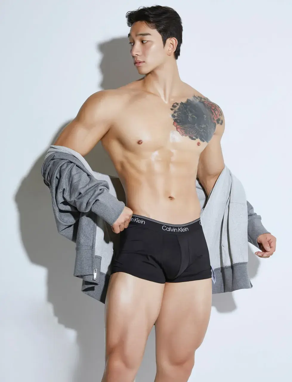 หนุ่มเกาหลีงานดี มีวาร์ป ( IG : l_uique )