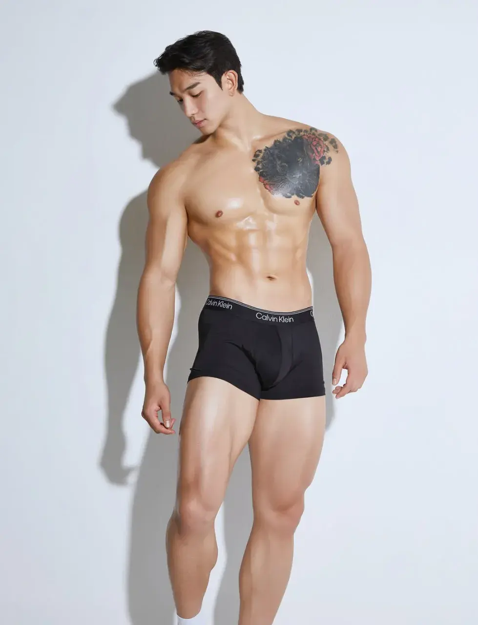 หนุ่มเกาหลีงานดี มีวาร์ป ( IG : l_uique )