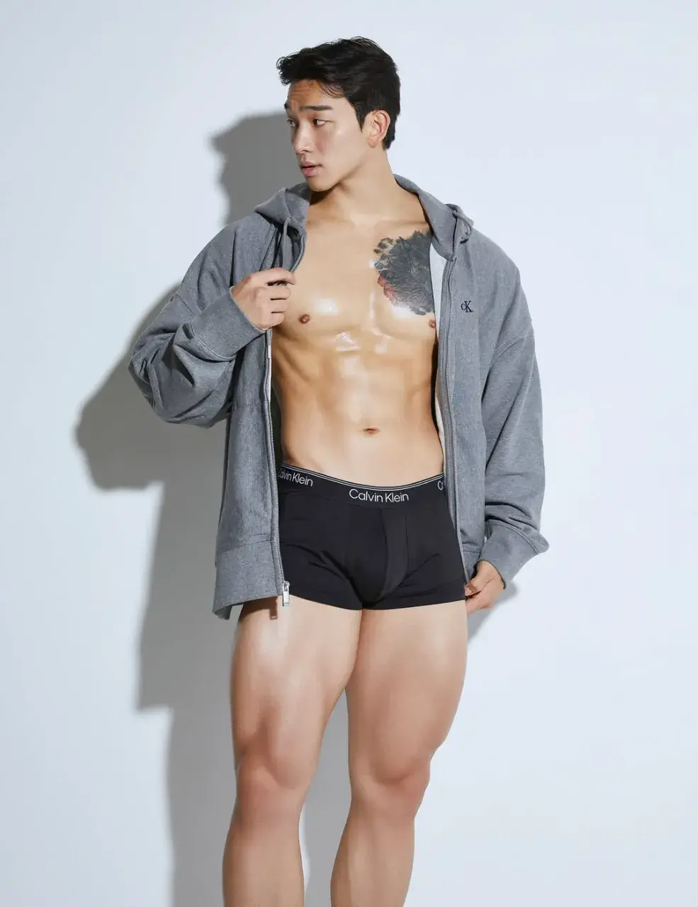 หนุ่มเกาหลีงานดี มีวาร์ป ( IG : l_uique )