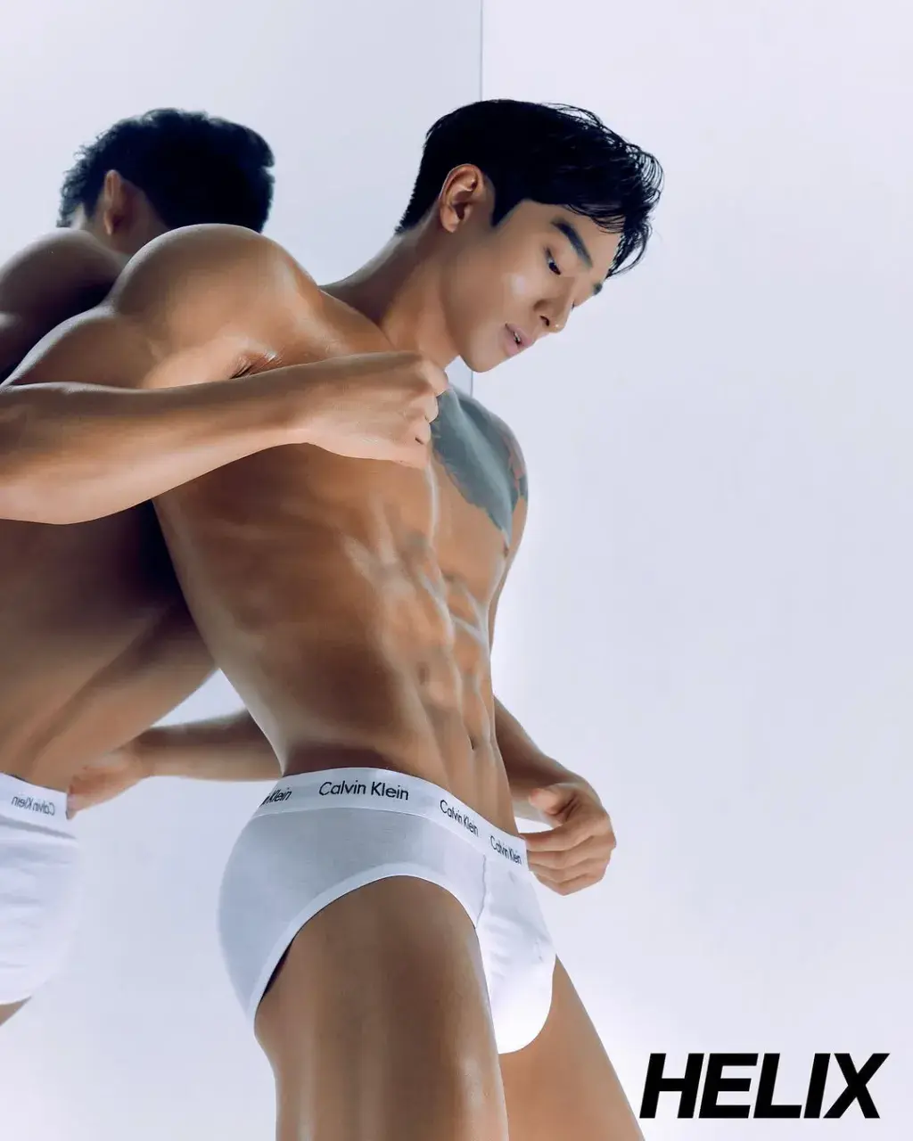 หนุ่มเกาหลีงานดี มีวาร์ป ( IG : l_uique )