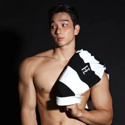 หนุ่มเกาหลีงานดี มีวาร์ป ( IG : l_uique )