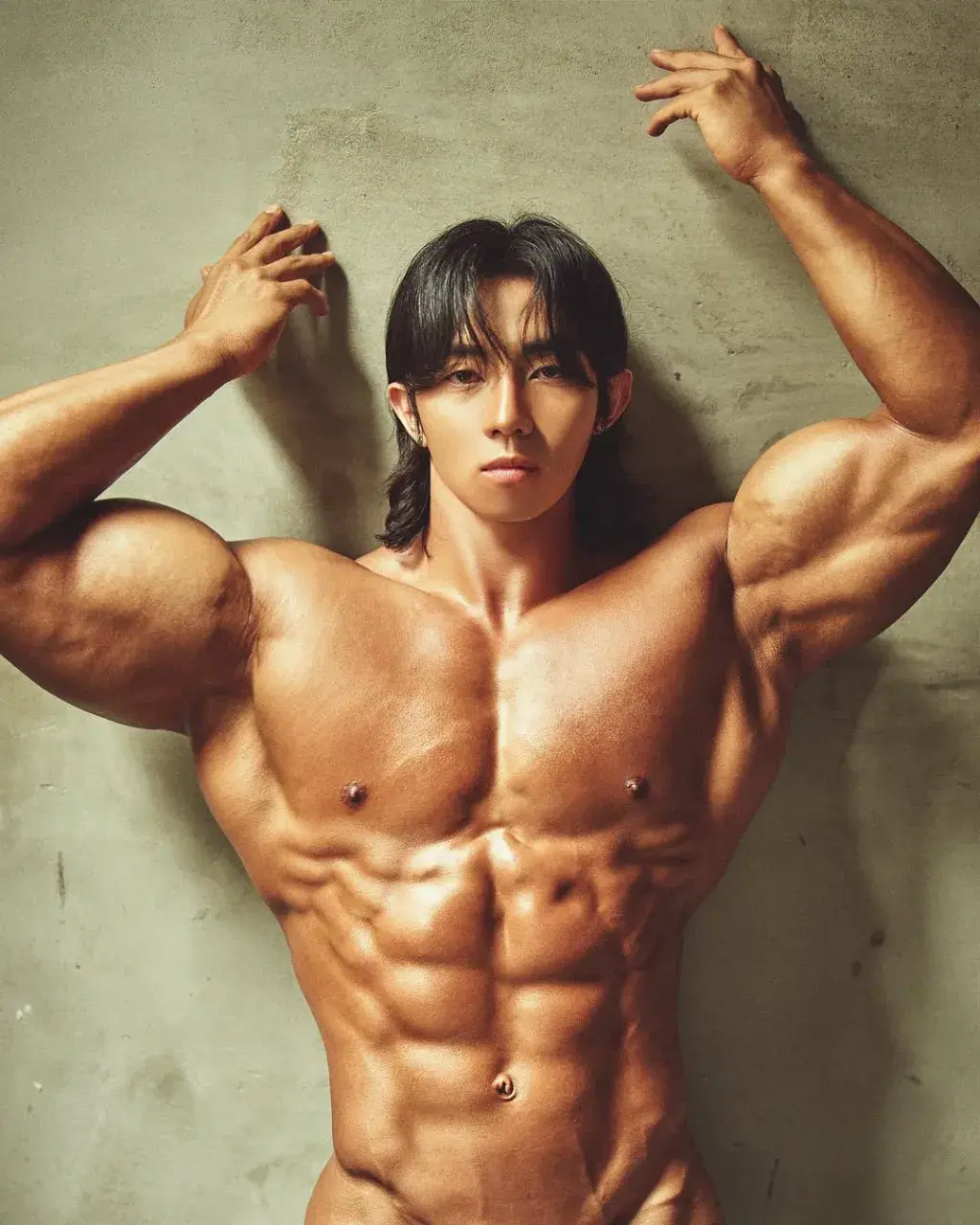 หนุ่มเกาหลีงานดี มีวาร์ป ( IG : yg0402_ifbbpro )