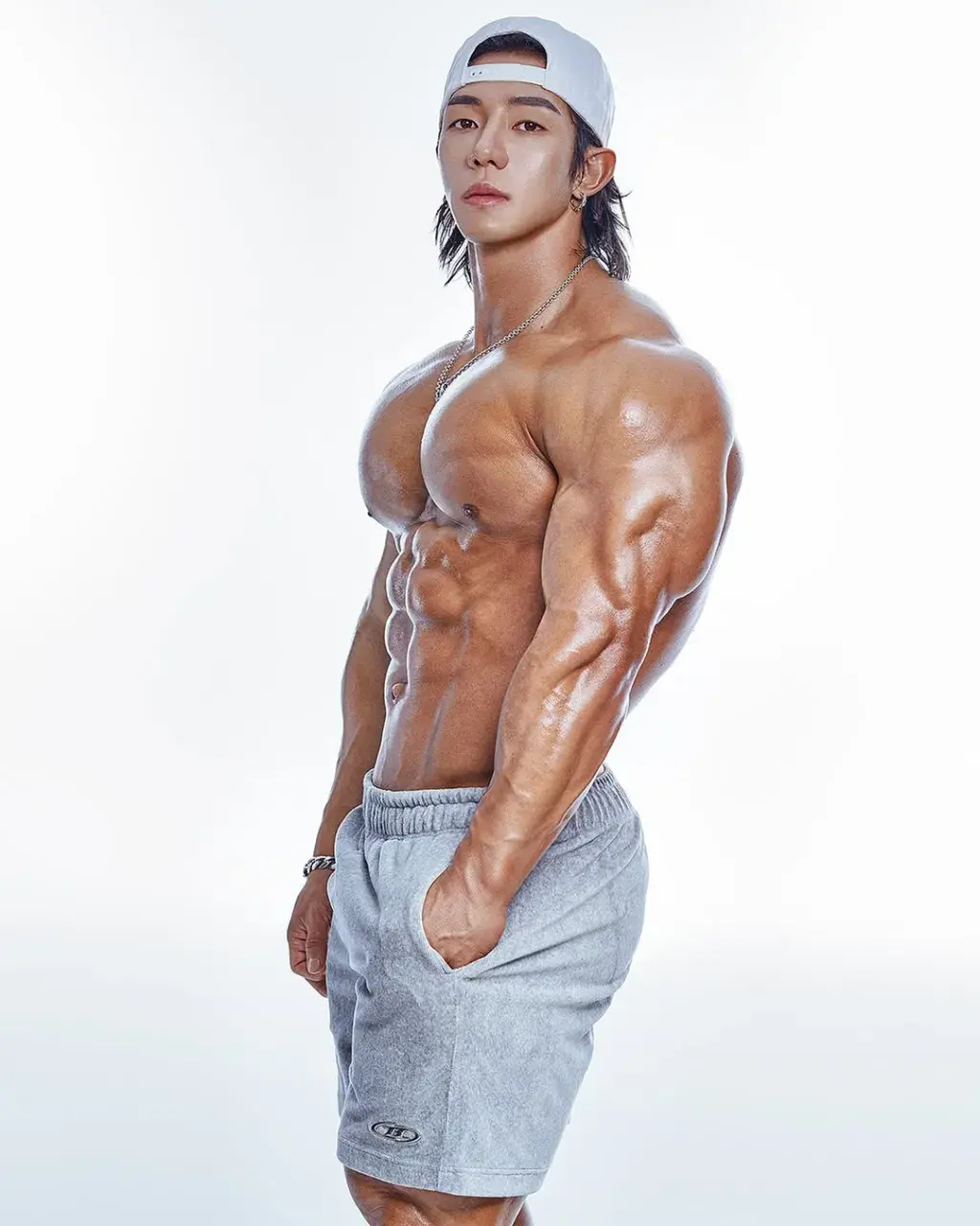 หนุ่มเกาหลีงานดี มีวาร์ป ( IG : yg0402_ifbbpro )