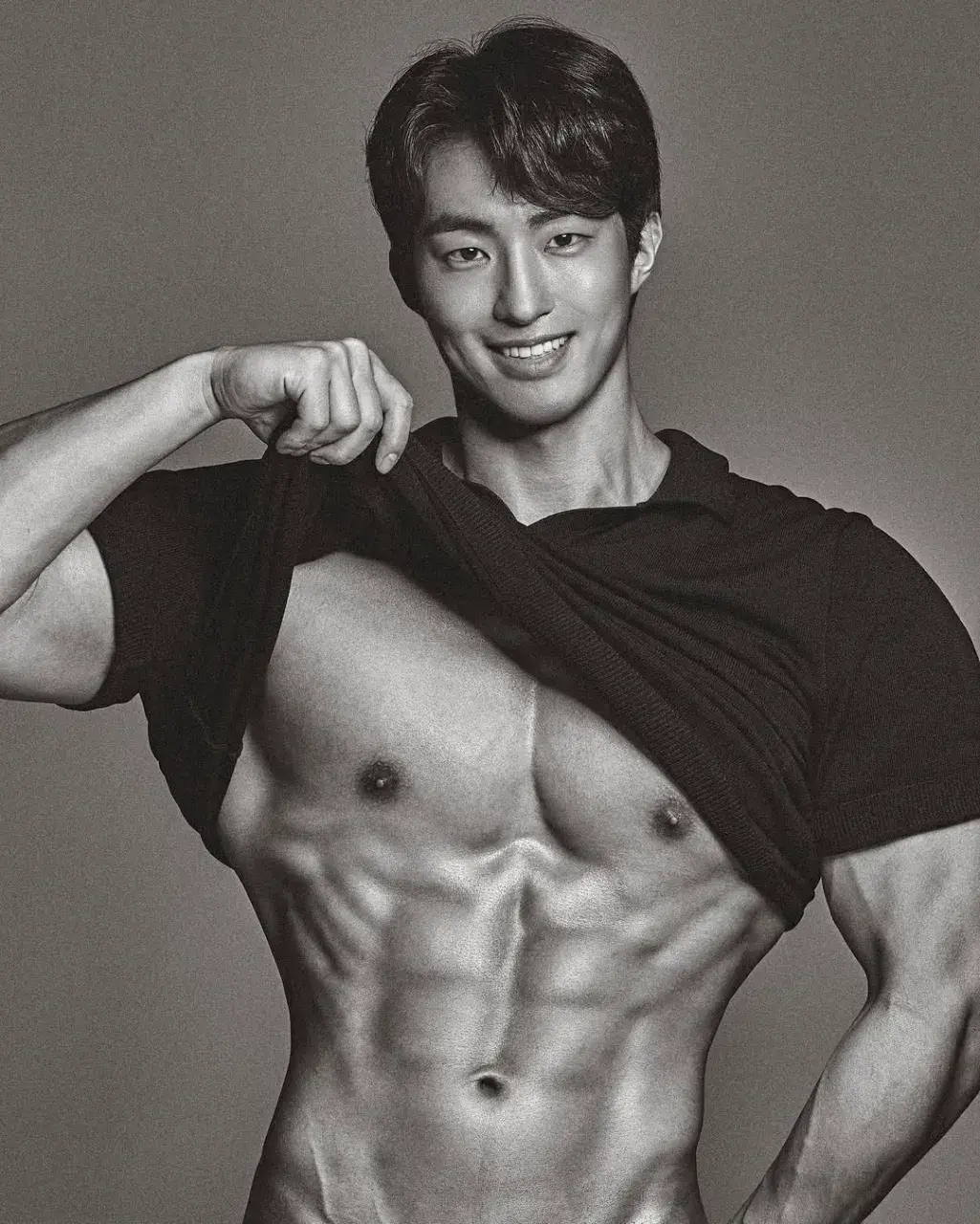 หนุ่มเกาหลีงานดี มีวาร์ป ( IG : meeeebum )