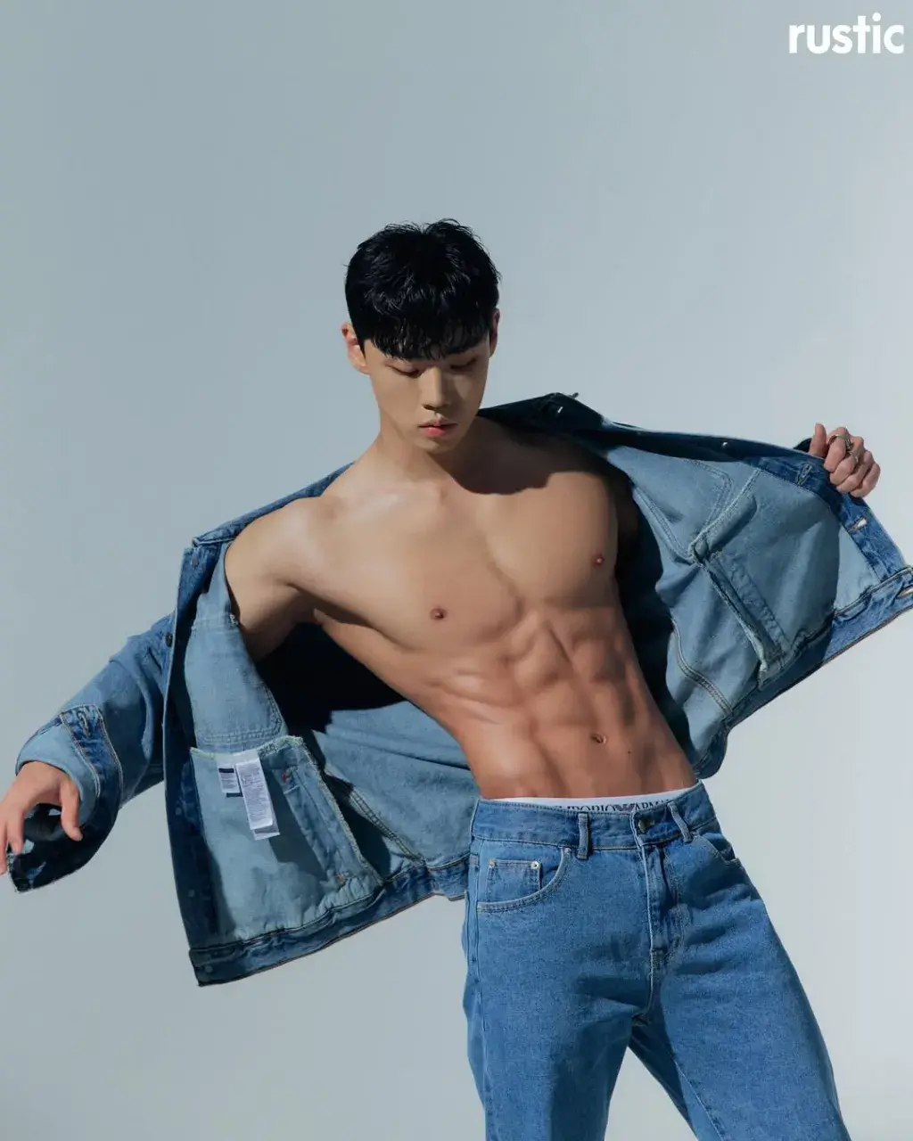 หนุ่มเกาหลีงานดี มีวาร์ป ( IG : 0106_c )