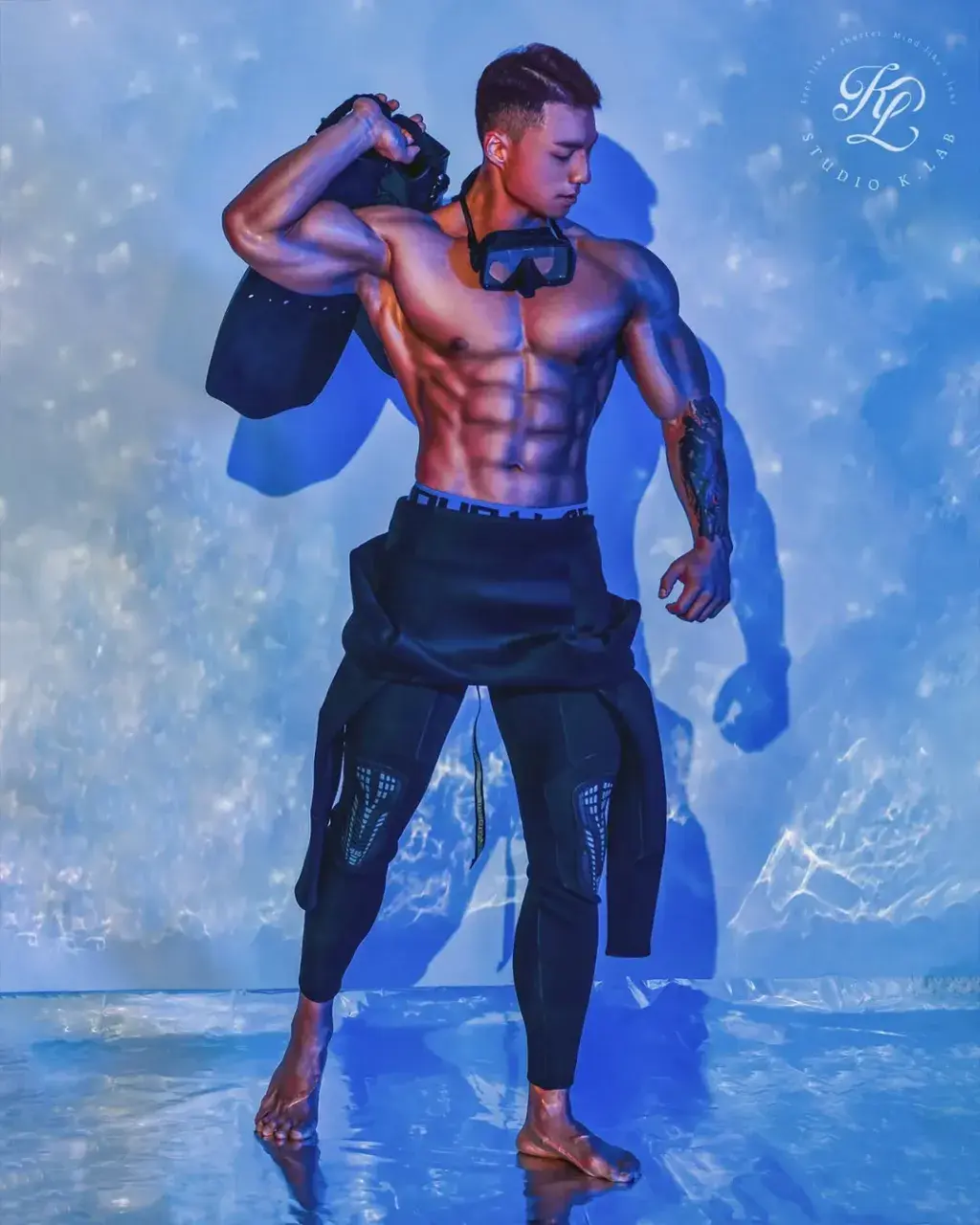 หนุ่มเกาหลีงานดี มีวาร์ป ( IG : big_hj89 )