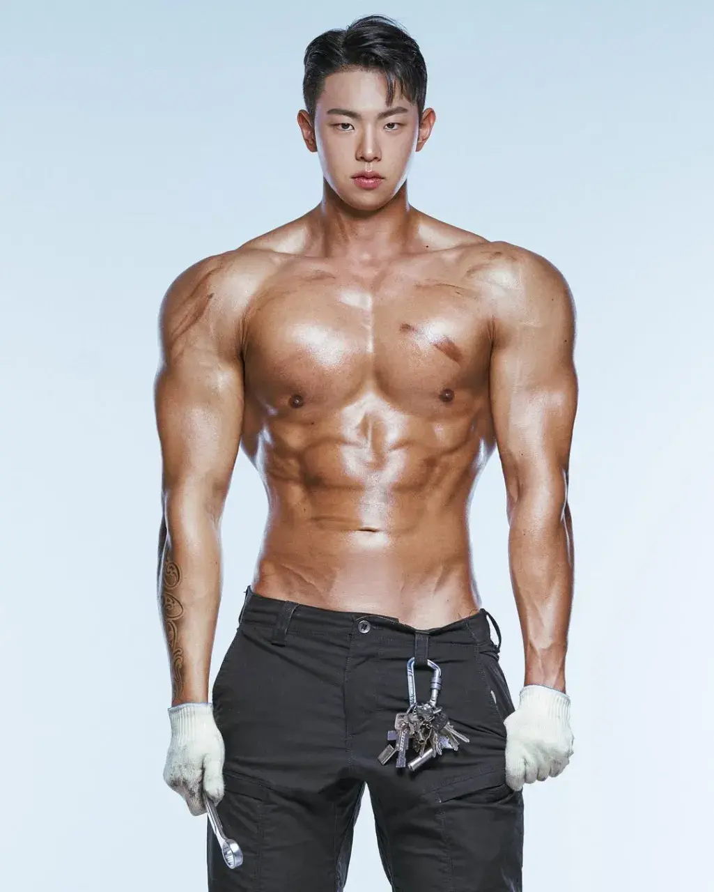 หนุ่มเกาหลีงานดี มีวาร์ป ( IG : young___yong )