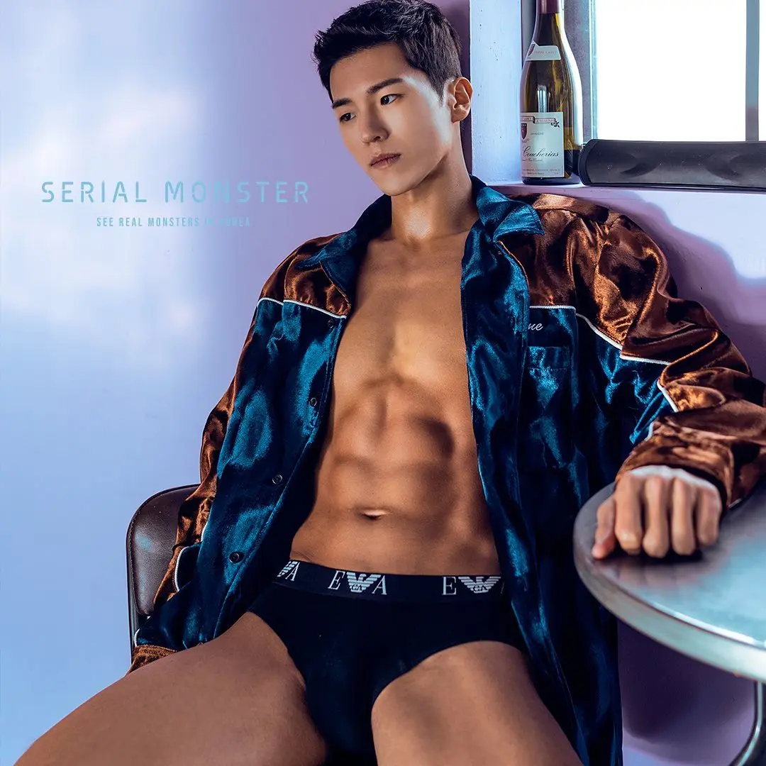 หนุ่มเกาหลีงานดี มีวาร์ป ( IG : 94.seungdda )