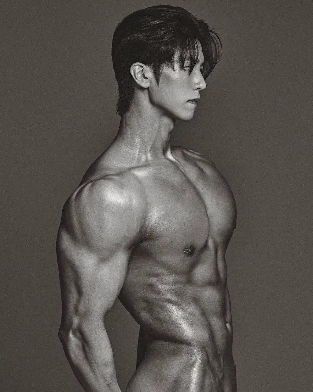 หนุ่มเกาหลีงานดี มีวาร์ป ( IG : 94.seungdda )