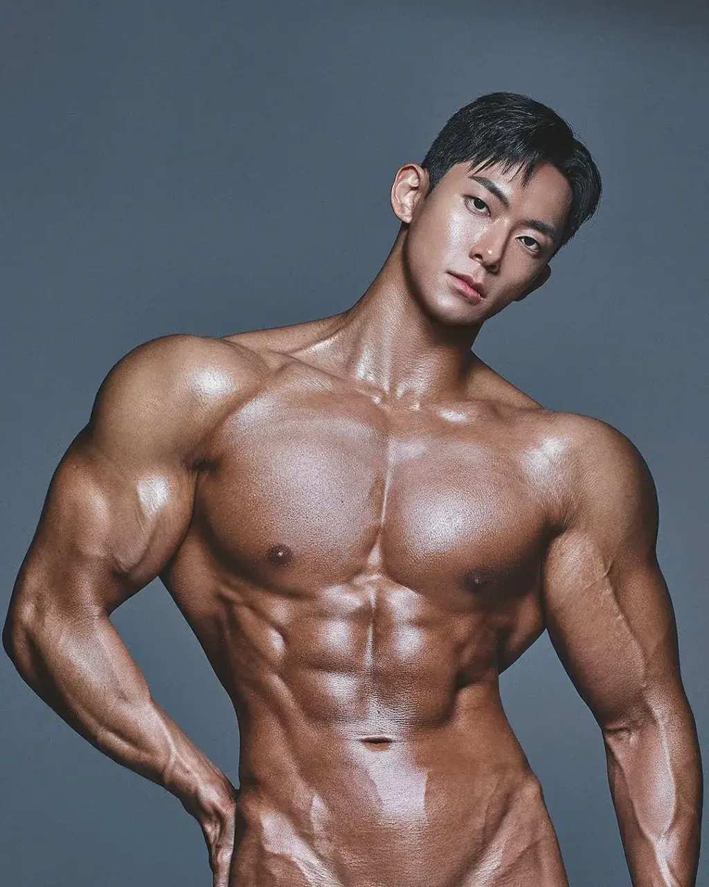 หนุ่มเกาหลีงานดี มีวาร์ป ( IG : ssseeees_ )