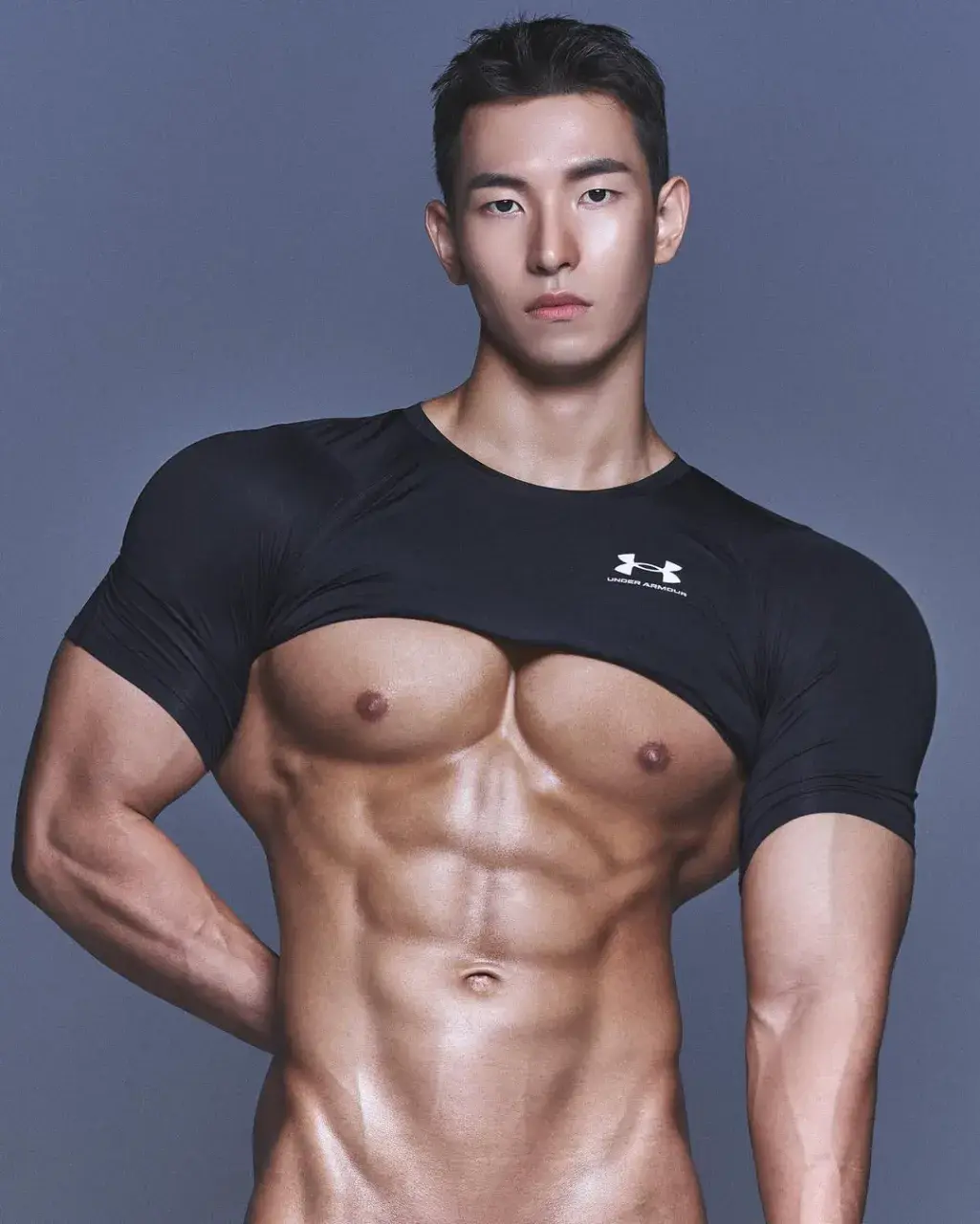 หนุ่มเกาหลีงานดี มีวาร์ป ( IG : yoon_chovy )