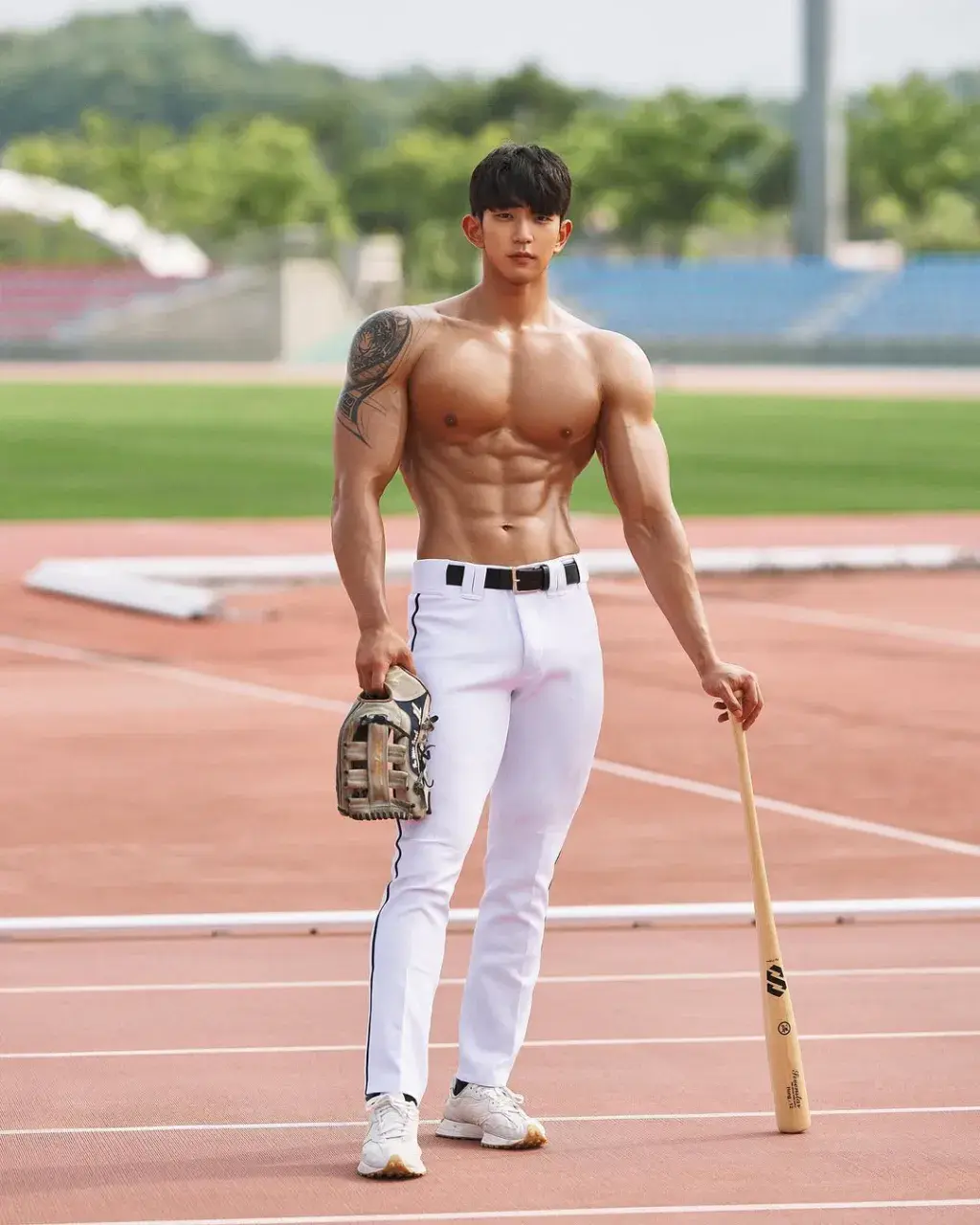 หนุ่มเกาหลีงานดี มีวาร์ป ( IG : lmminseob )