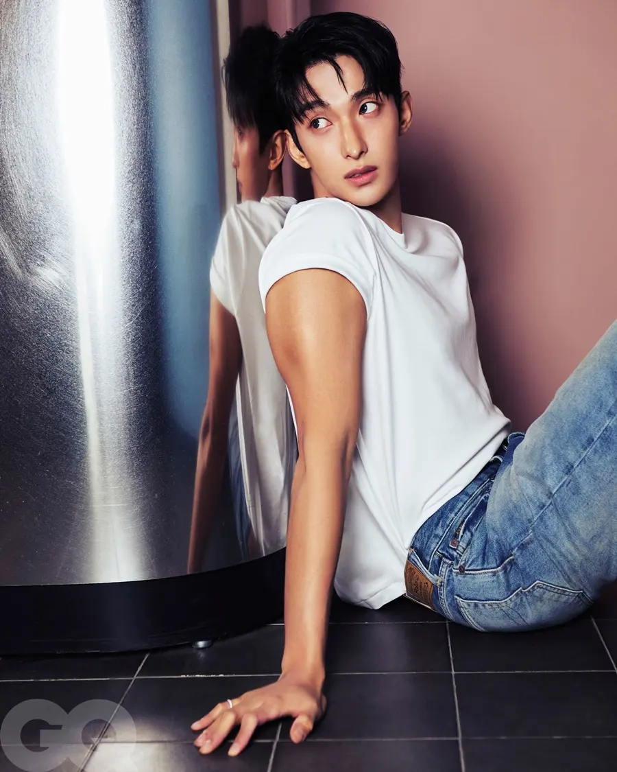 (SEVENTEEN) DK @ GQ Taiwan October 2025