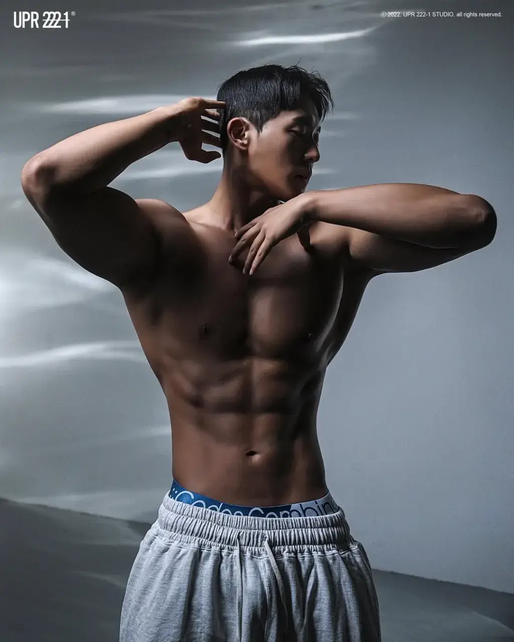 หนุ่มเกาหลีงานดี มีวาร์ป ( IG : dong_koolee )