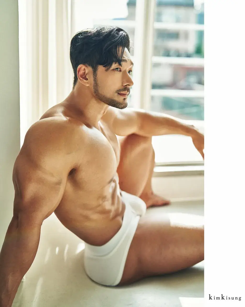 หนุ่มเกาหลีงานดี มีวาร์ป ( IG : _high_tension )