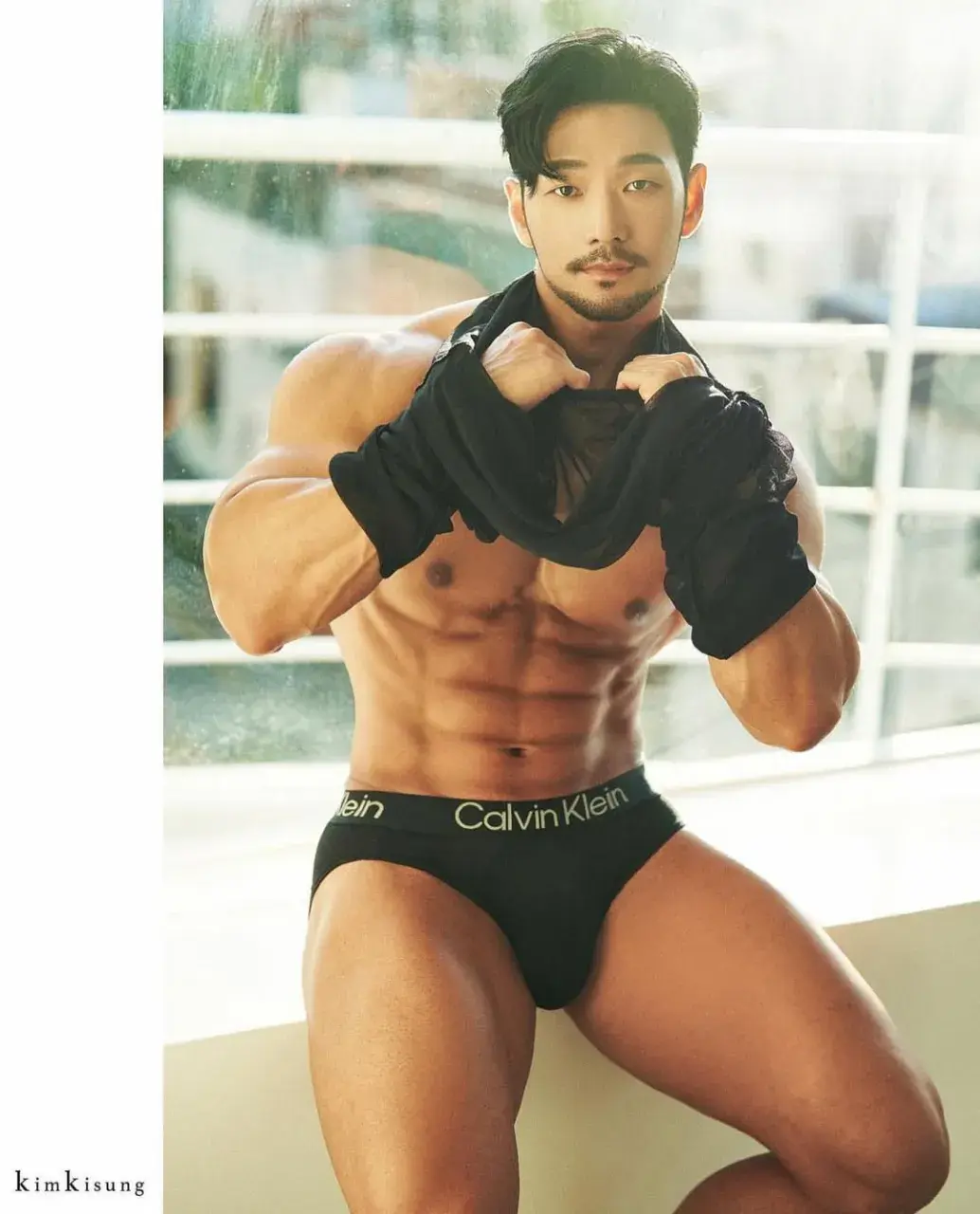 หนุ่มเกาหลีงานดี มีวาร์ป ( IG : _high_tension )