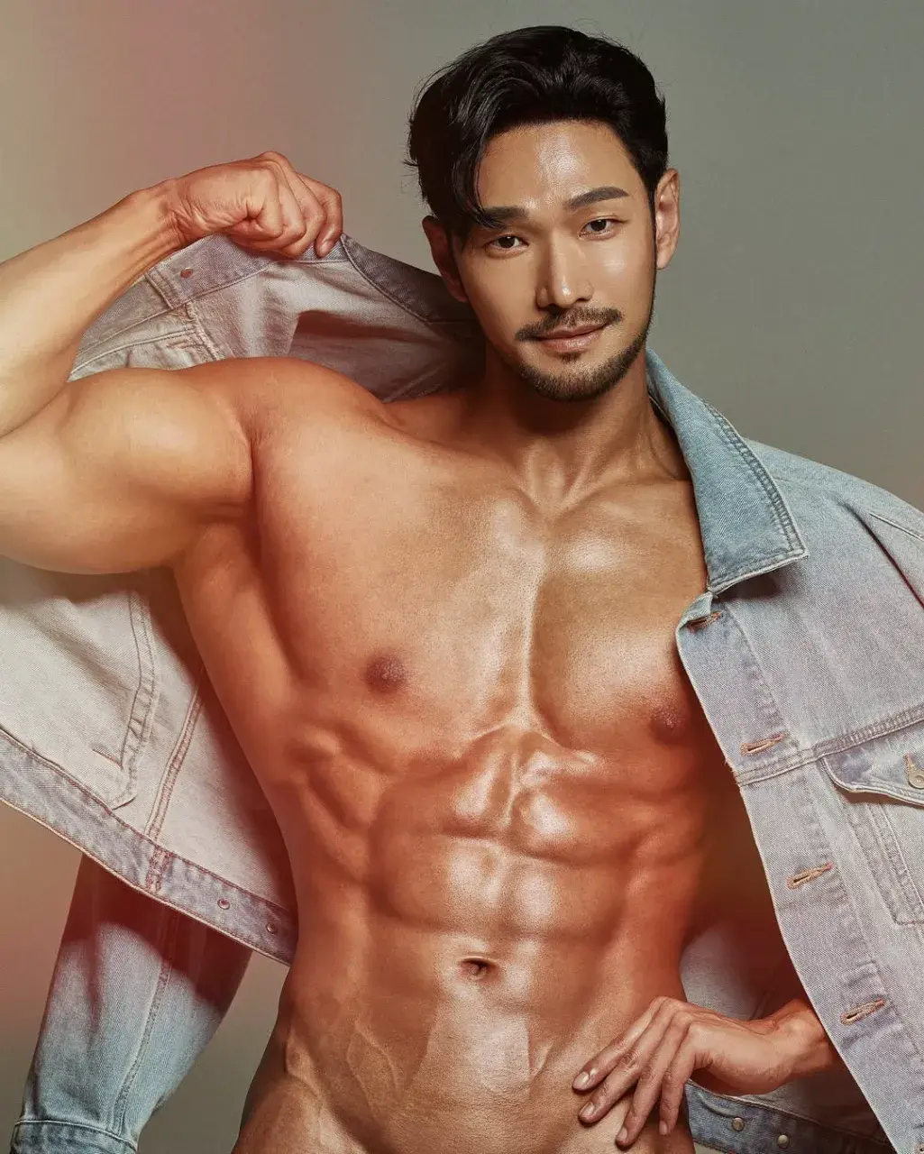 หนุ่มเกาหลีงานดี มีวาร์ป ( IG : _high_tension )