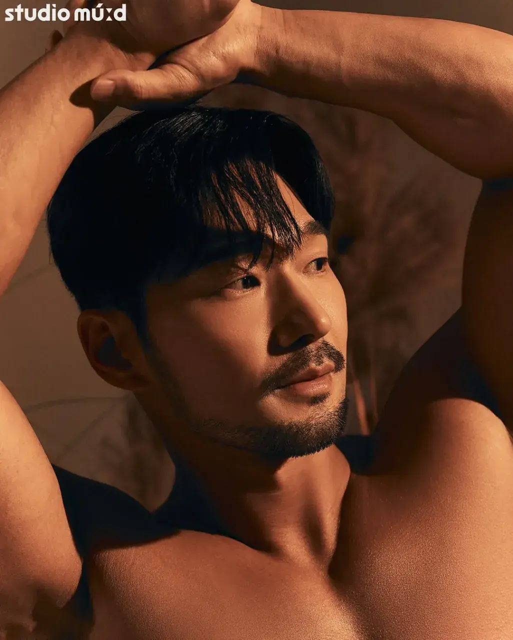 หนุ่มเกาหลีงานดี มีวาร์ป ( IG : _high_tension )