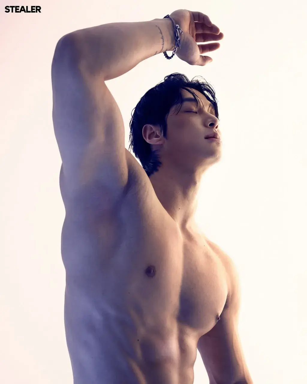 หนุ่มเกาหลีงานดี มีวาร์ป ( IG : juuuuunnm )