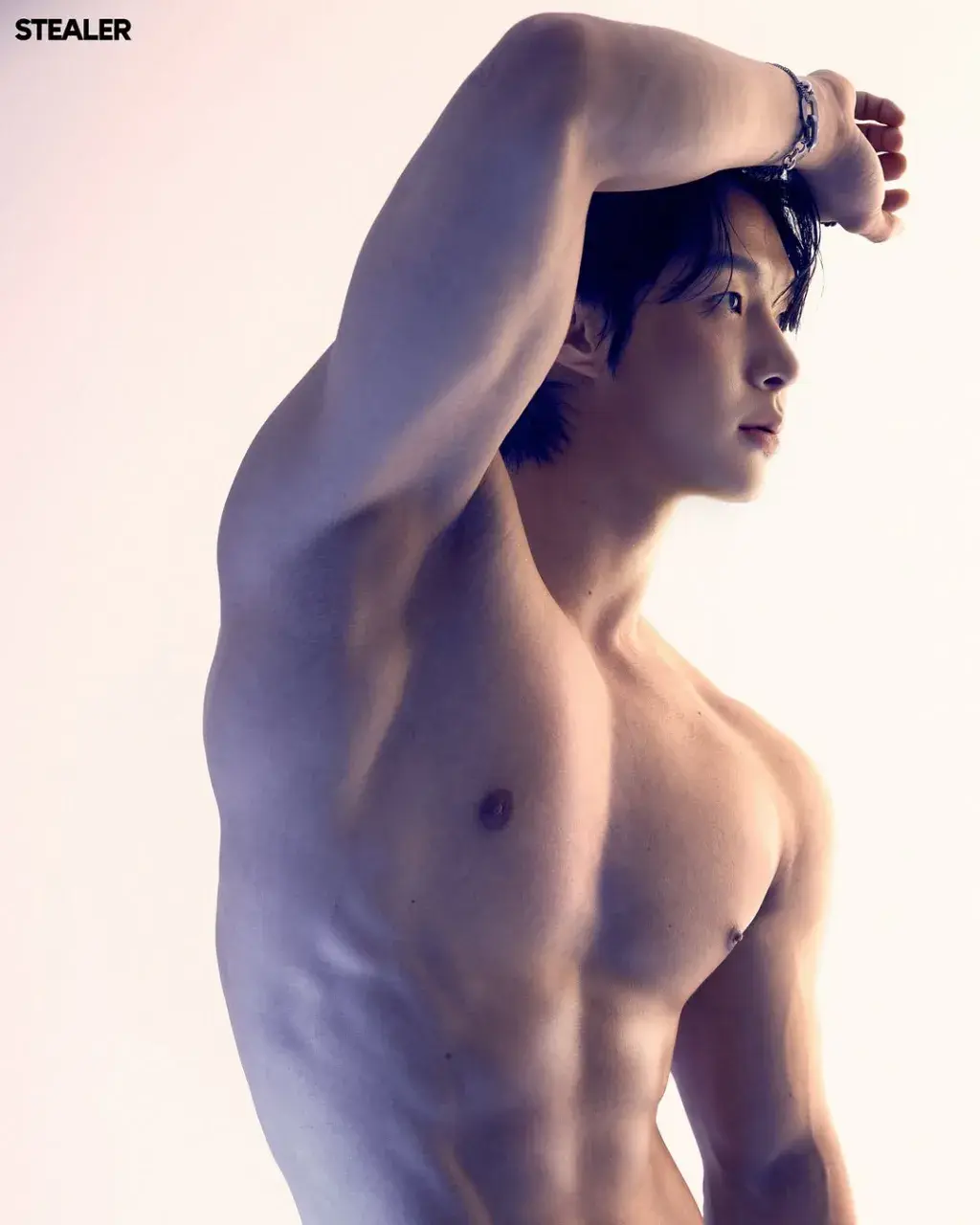 หนุ่มเกาหลีงานดี มีวาร์ป ( IG : juuuuunnm )