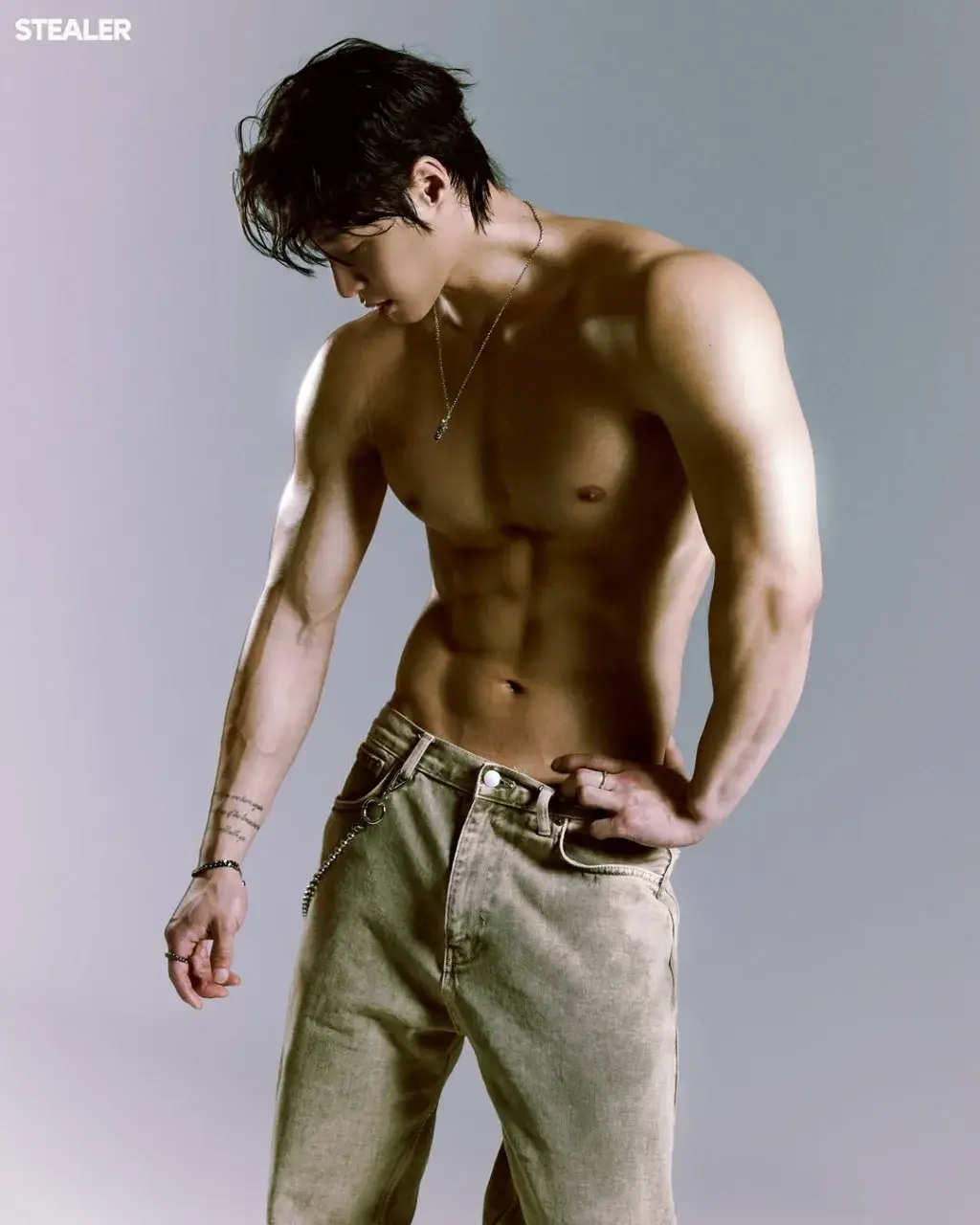 หนุ่มเกาหลีงานดี มีวาร์ป ( IG : juuuuunnm )