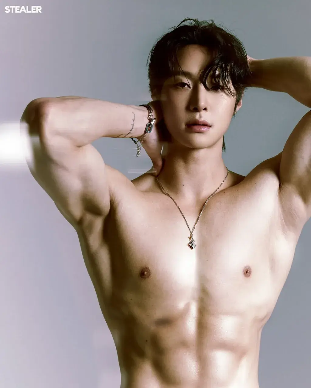 หนุ่มเกาหลีงานดี มีวาร์ป ( IG : juuuuunnm )