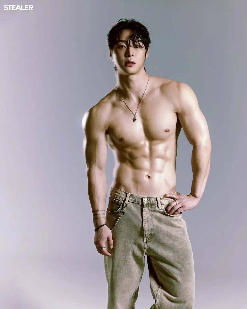 หนุ่มเกาหลีงานดี มีวาร์ป ( IG : juuuuunnm )