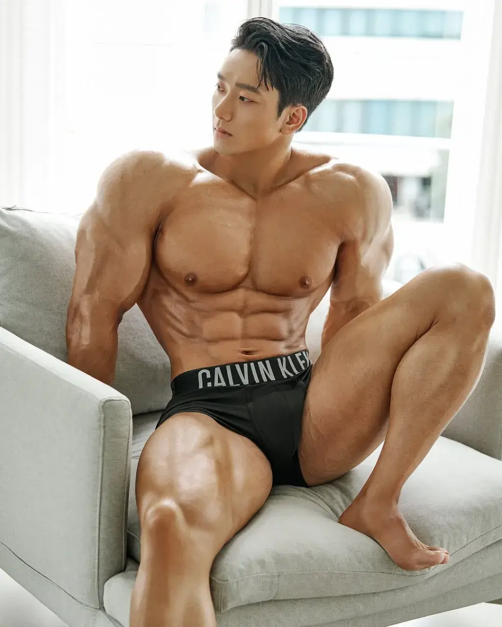 หนุ่มเกาหลีงานดี มีวาร์ป ( IG : amondgym_ )