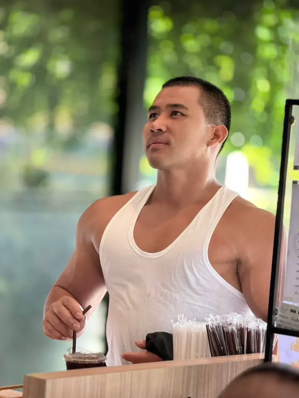 เฮียเฟยกับพวกพ้อง...แซ๋บบบ