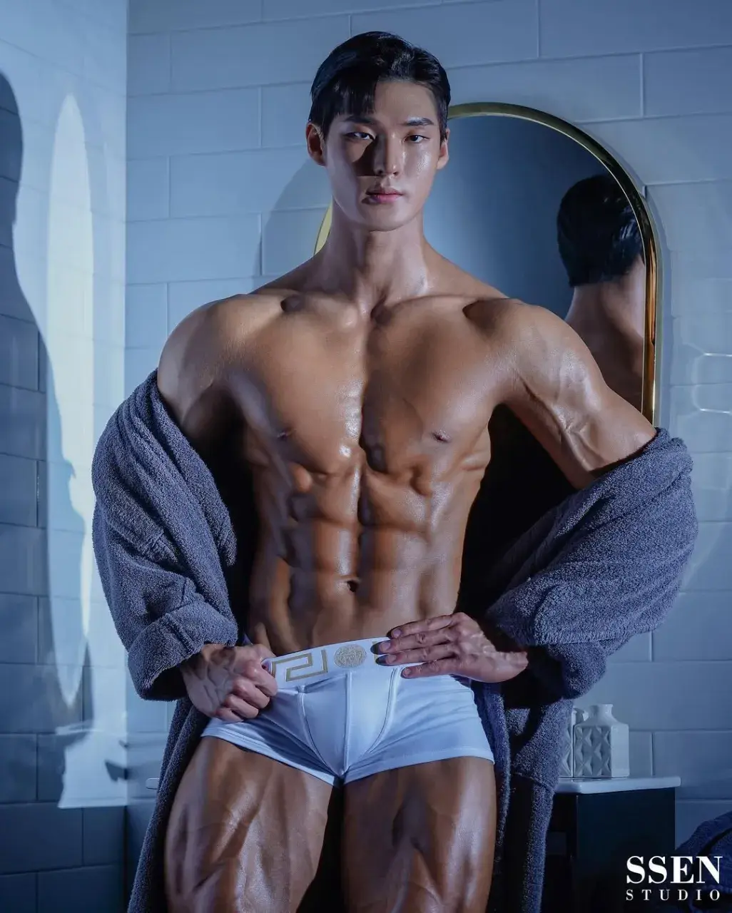 หนุ่มเกาหลีงานดี มีวาร์ป ( IG : kunho__song )