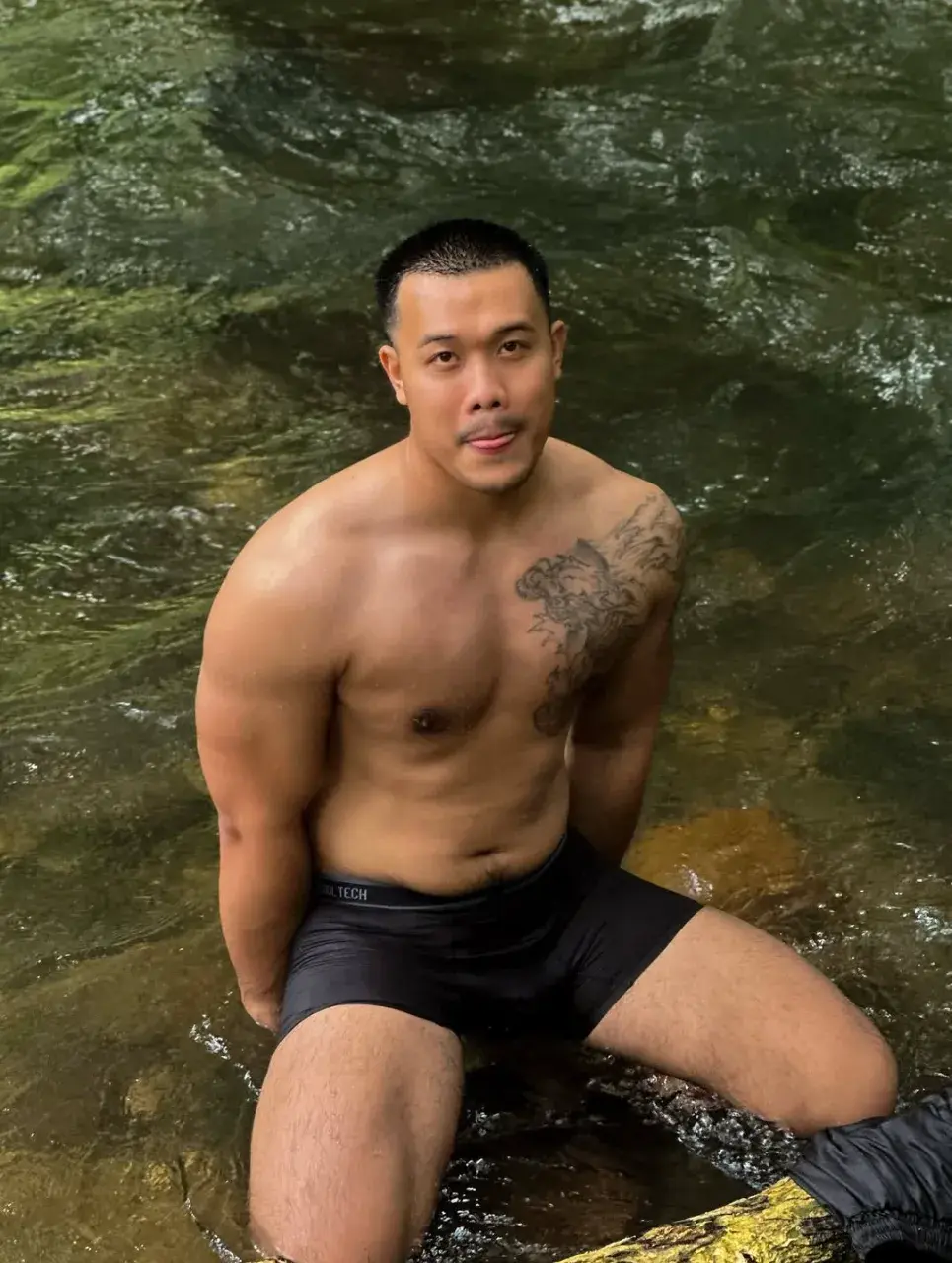 สวาทรักพี่มาดเข้ม