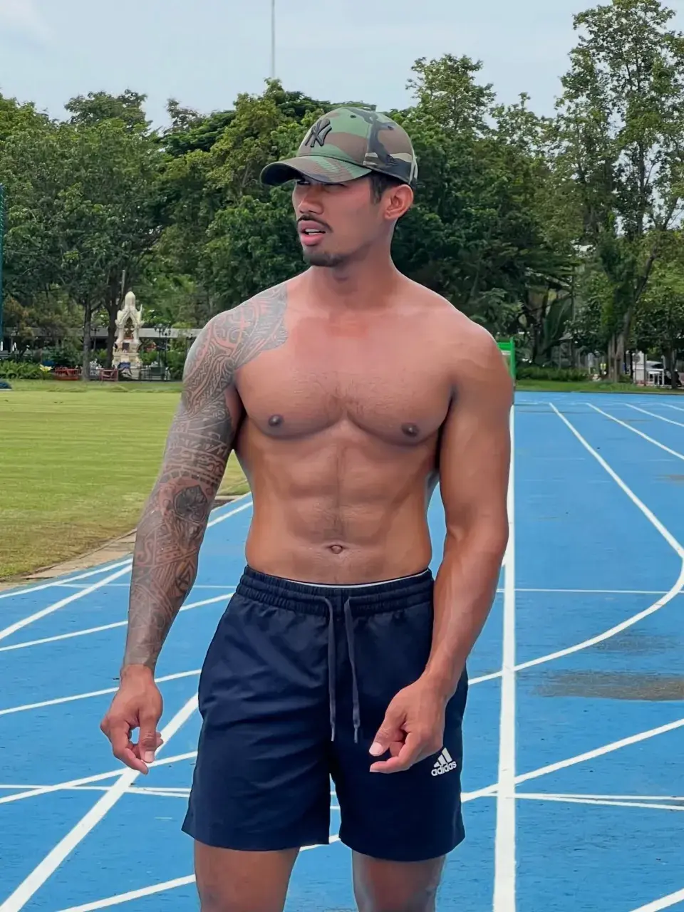 อวยคม เลยผัว