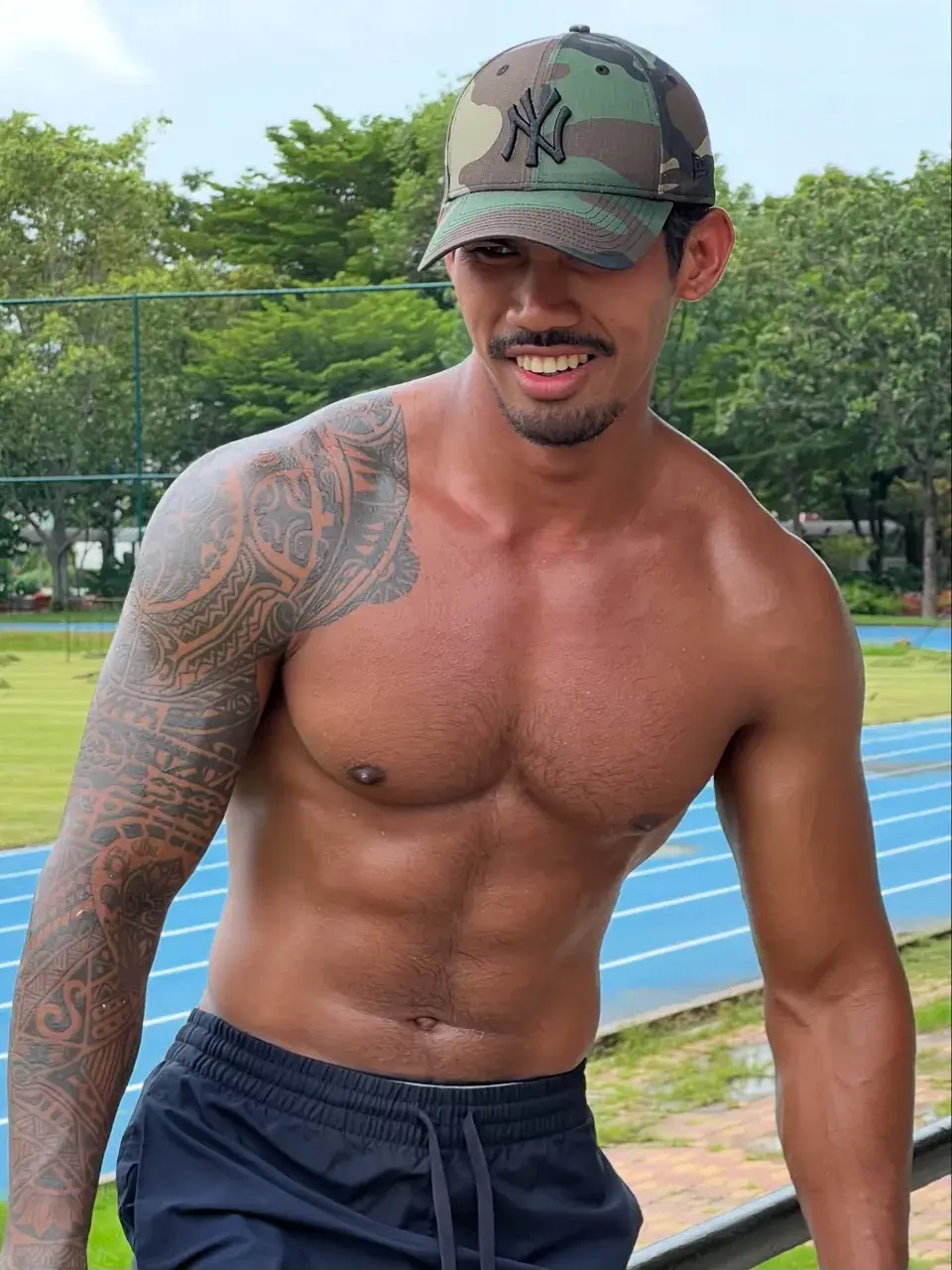 อวยคม เลยผัว