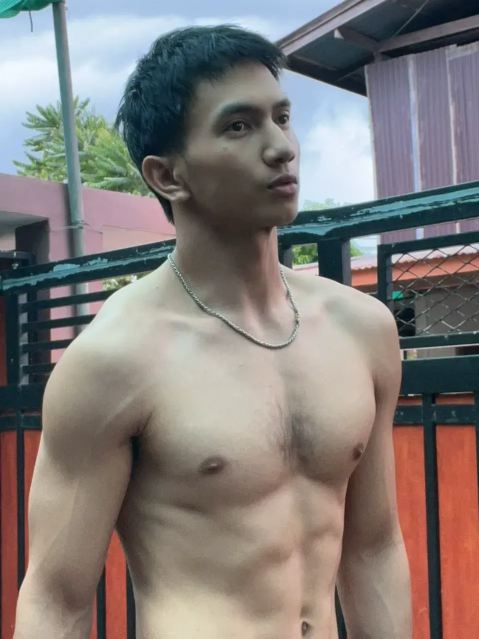 หลงกลิ่นกายหนุ่ม