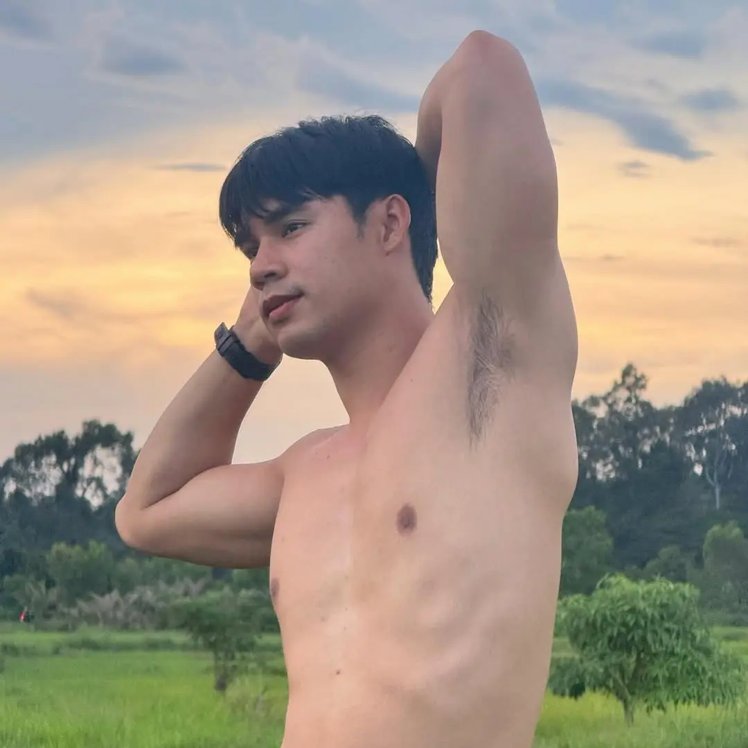 เสพพลังกล้ามของบุรุษ