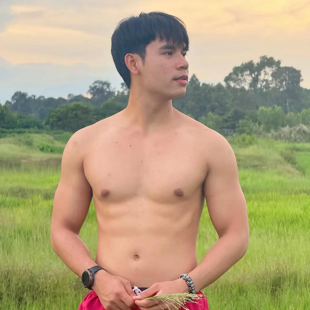 เสพพลังกล้ามของบุรุษ