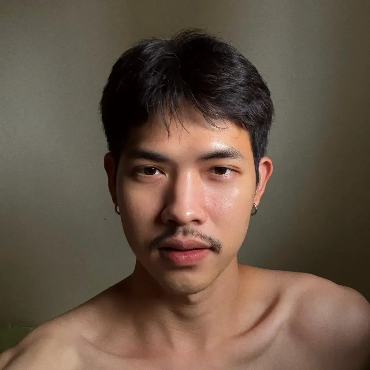 เสพพลังกล้ามของบุรุษ