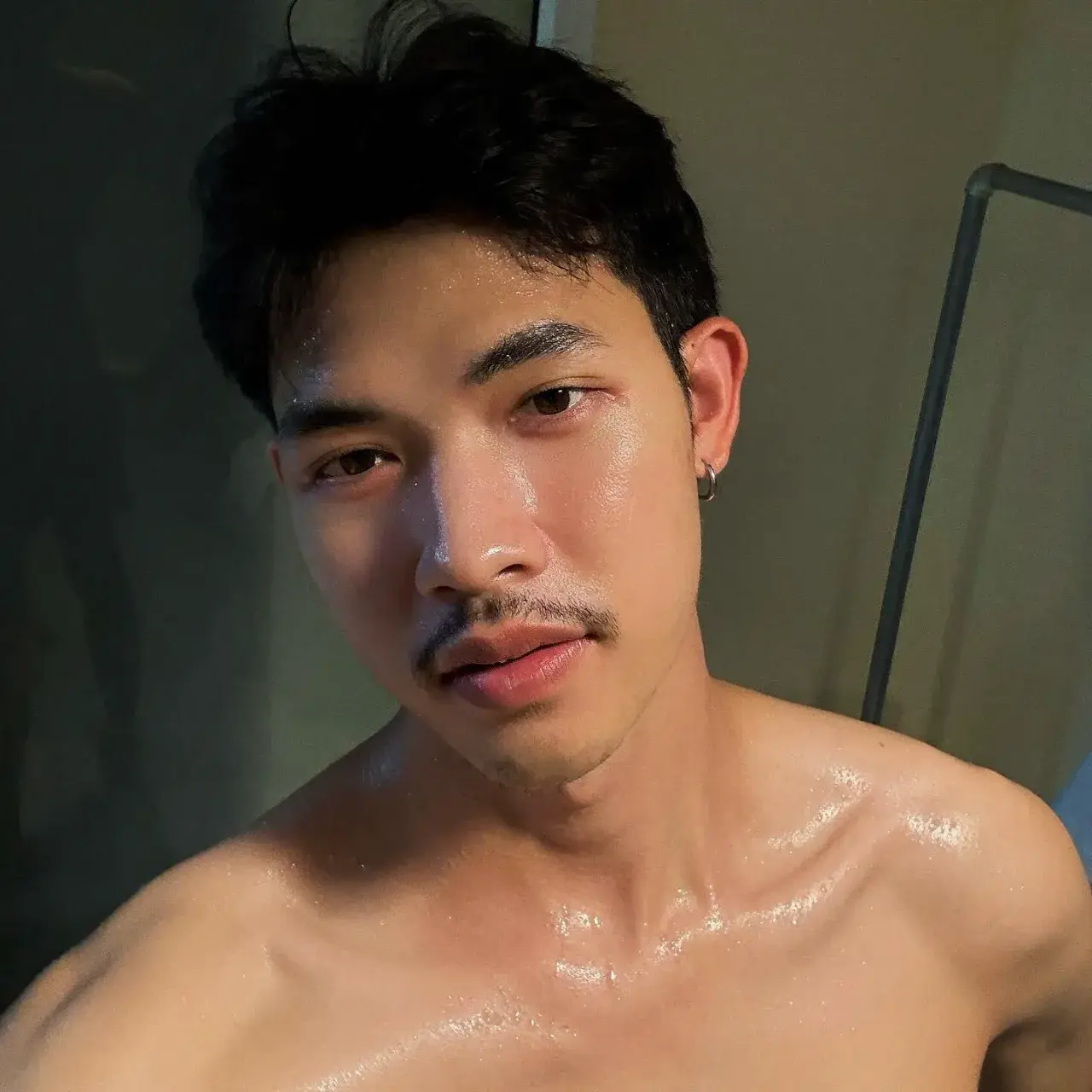 เสพพลังกล้ามของบุรุษ