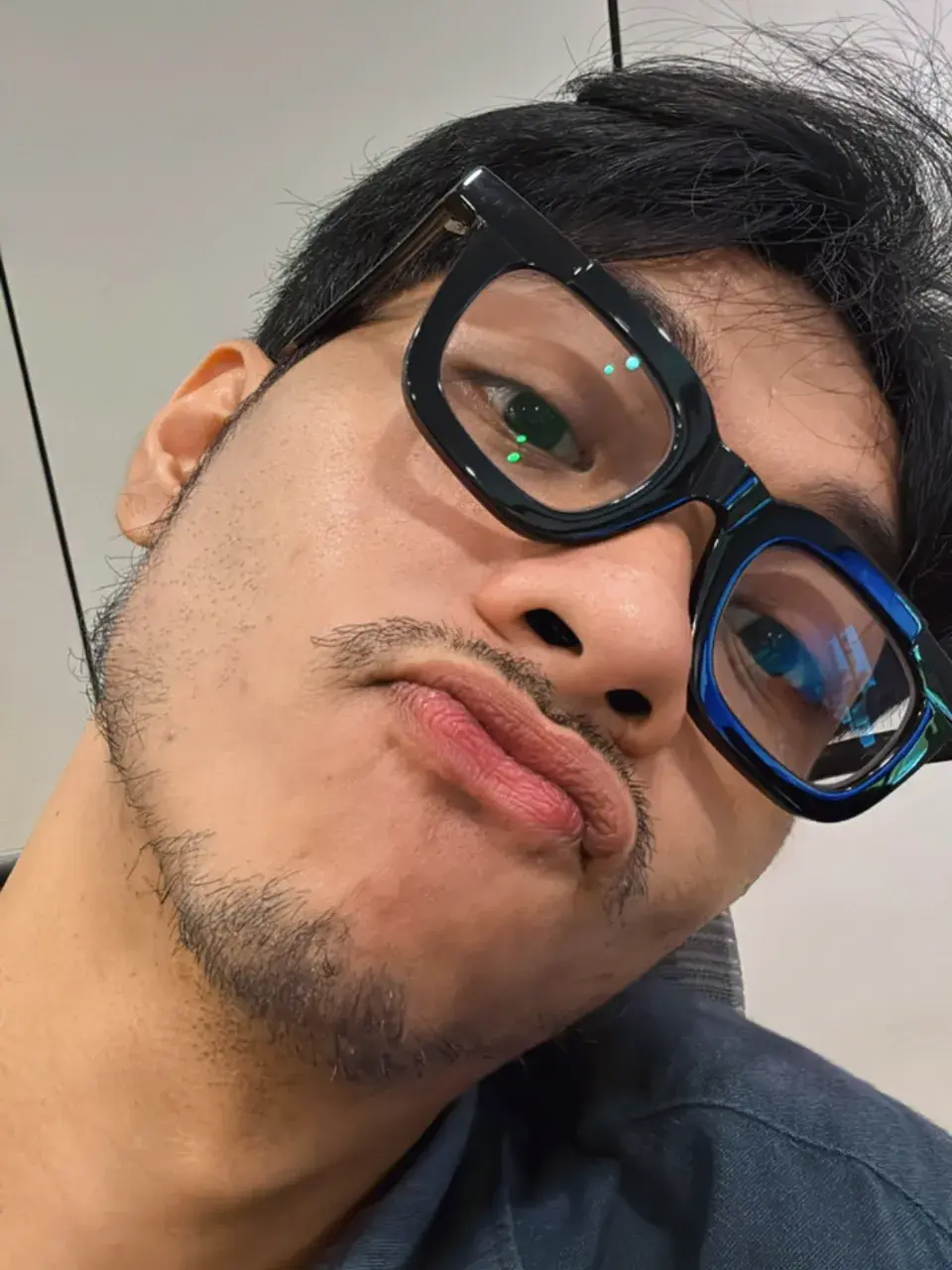 ยิ่งซูมยิ่งเสว