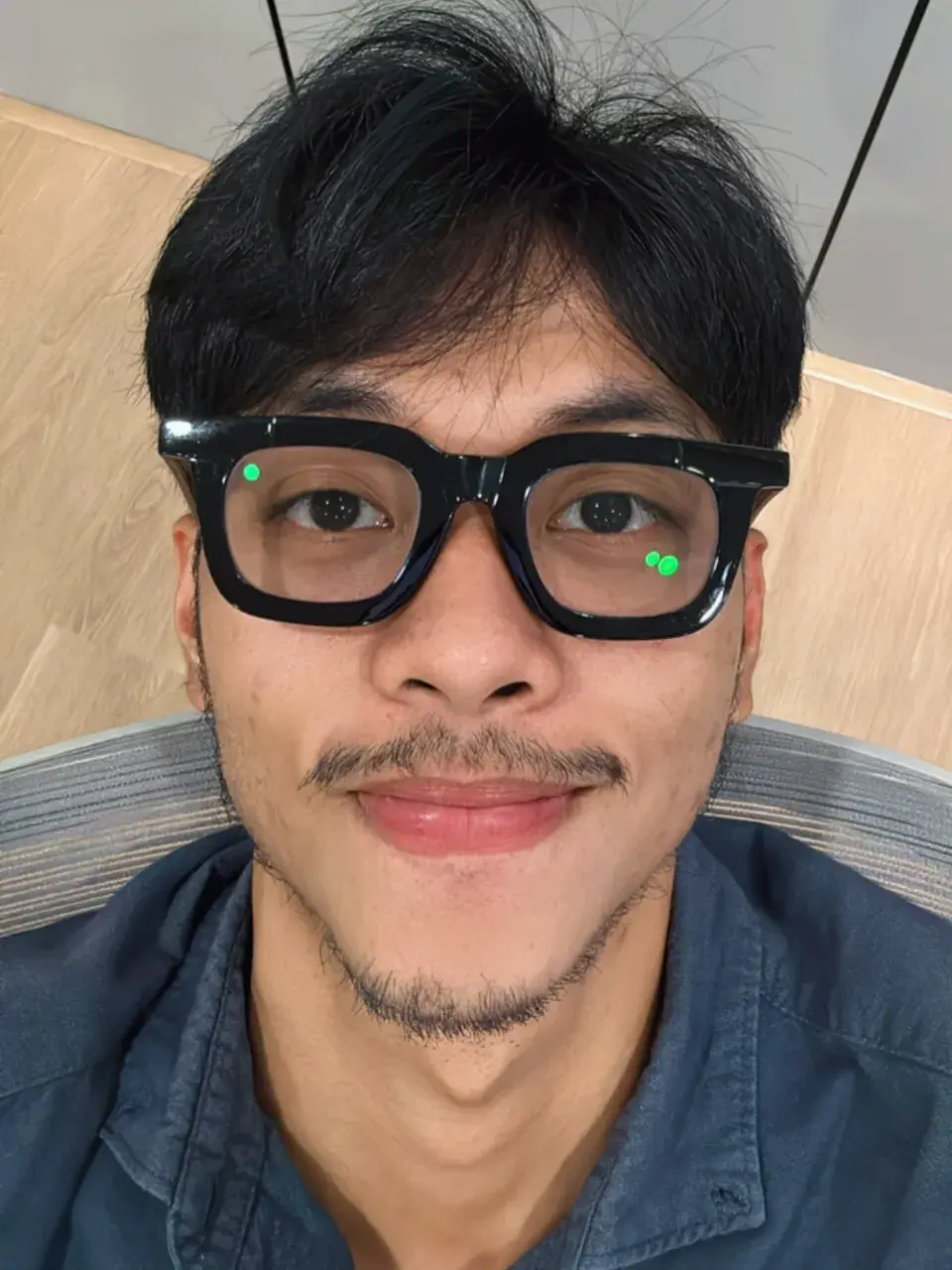 ยิ่งซูมยิ่งเสว