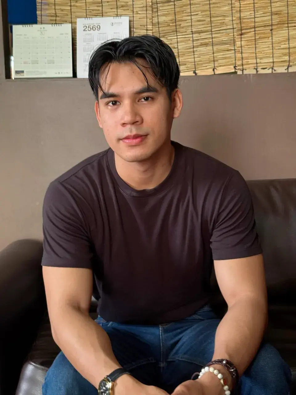 ผัวจ่ายั่วจัง