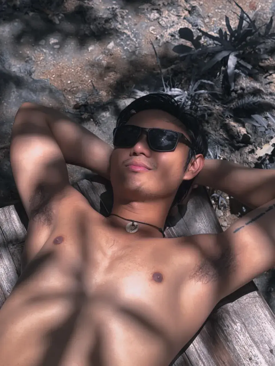 ผัวจ่ายั่วจัง