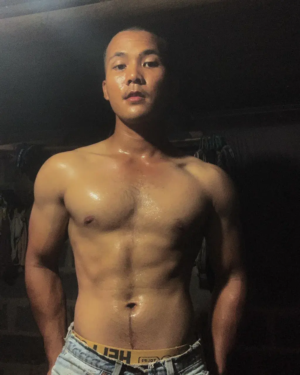 เสพเธอให้ฉ่ำปอด