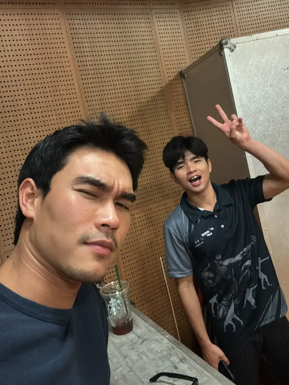 หลงรักหนุ่มมาดเข้ม