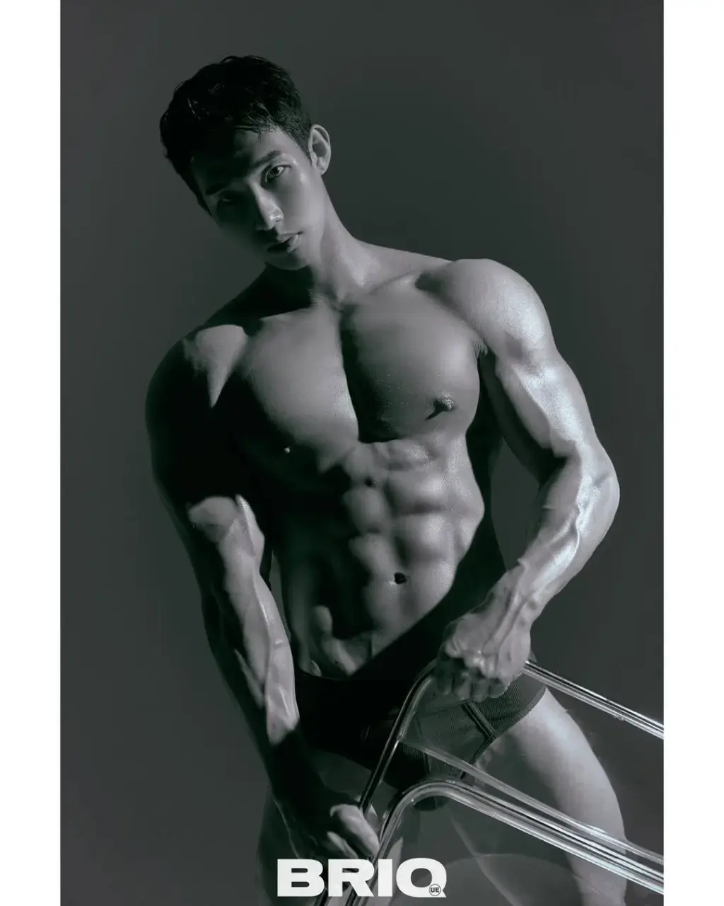 หนุ่มเกาหลีงานดี มีวาร์ป ( IG : byuxxmxx )