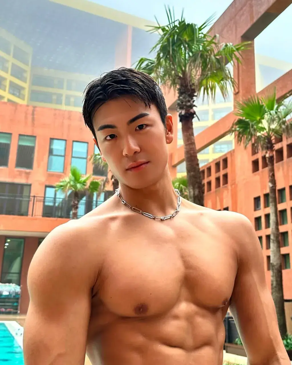 หนุ่มเกาหลีงานดี มีวาร์ป ( IG : kkyuwoo0 )